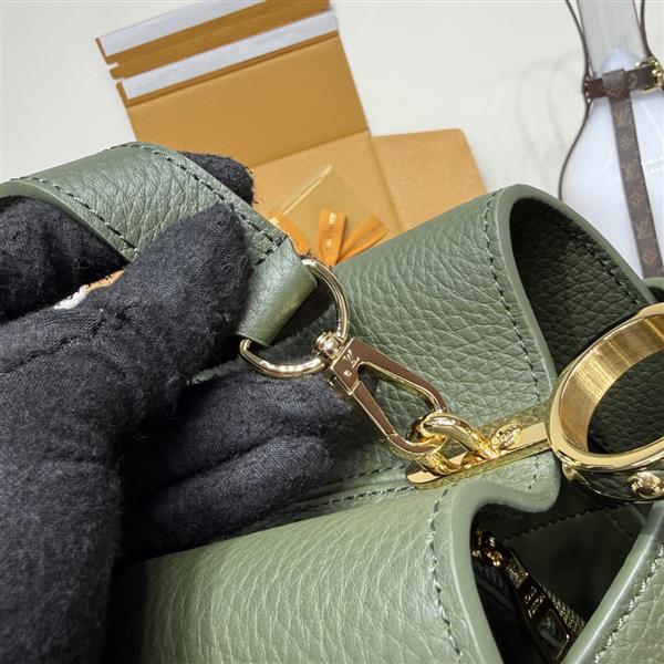 2026120164255703 250